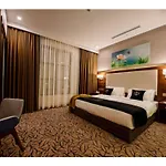 Emerald Hotel