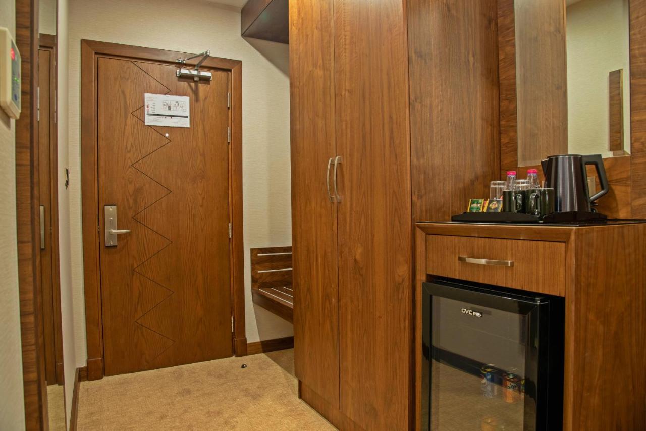 Hotel Emerald 4*